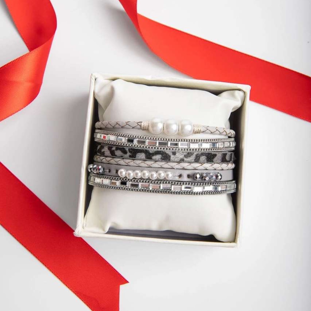 Saachi Limited Edition Wild About Pearls Bracelet